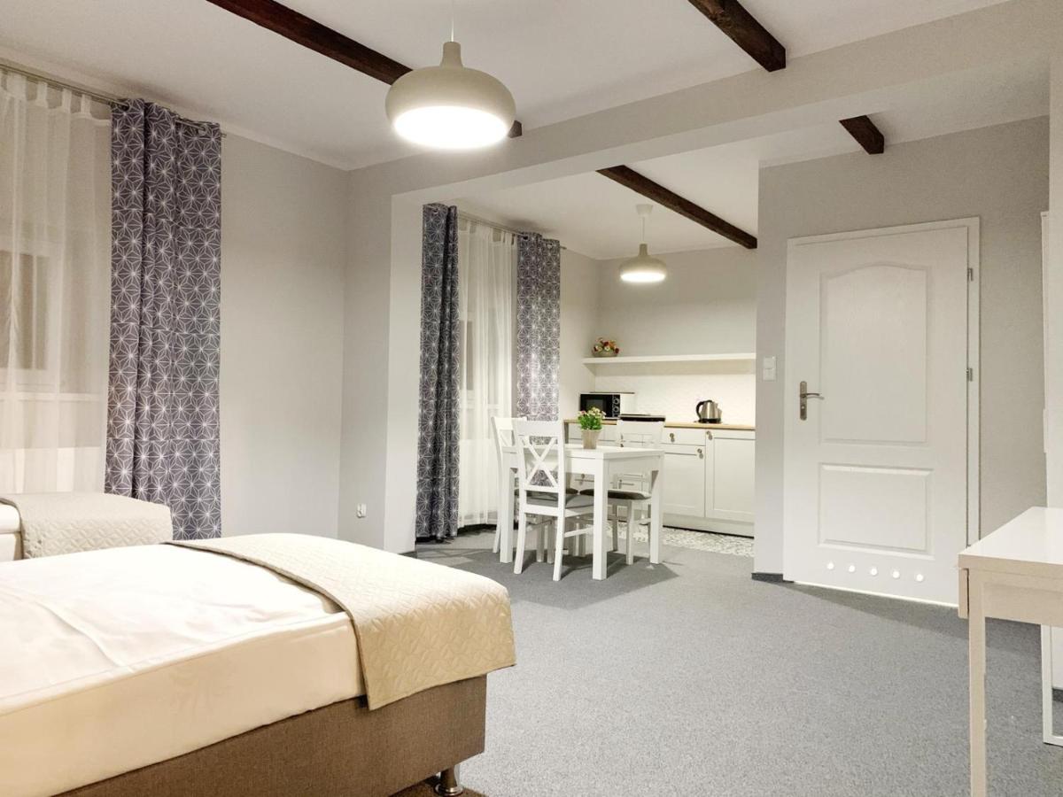 Apartamenty Zz Obryta Екстериор снимка